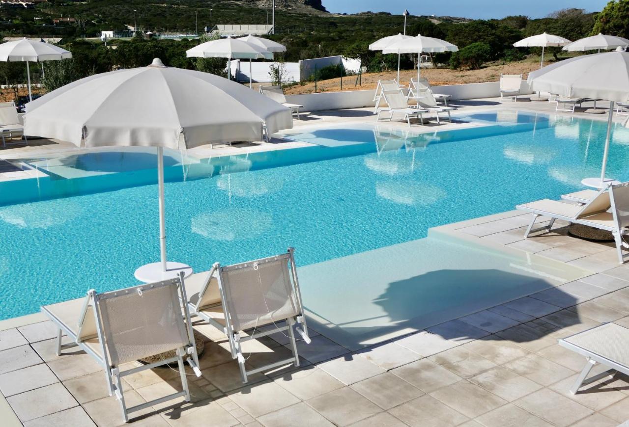 Resort Con Piscina A Soli 250 Mt Dalla Spiaggia La Pelosa Stintino Εξωτερικό φωτογραφία